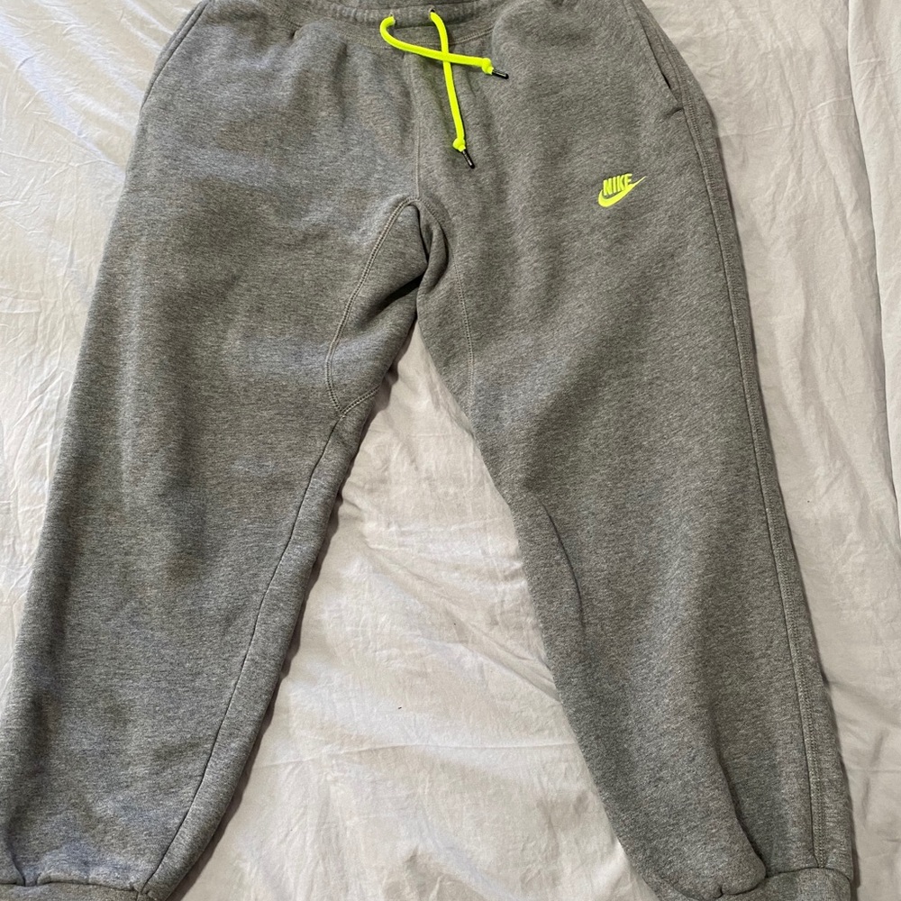 Nike joggers